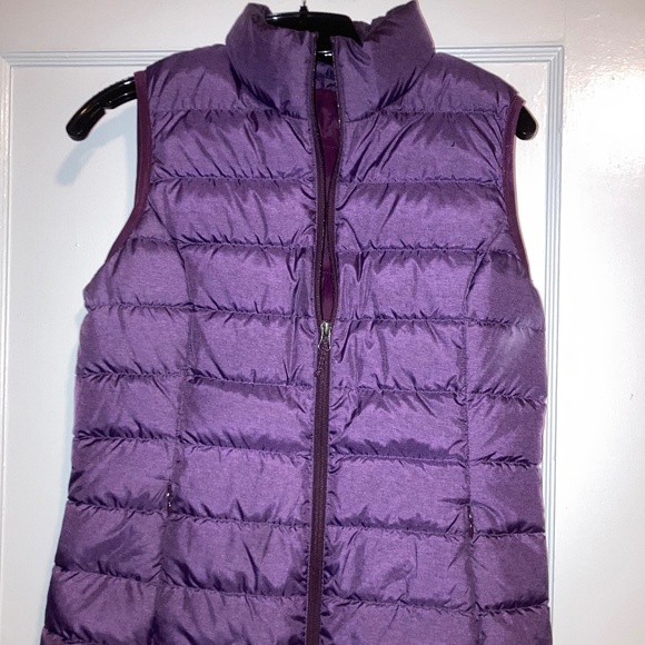 Purple Eddie Bauer Women’s Puffer Vest with Pockets - Picture 1 of 3